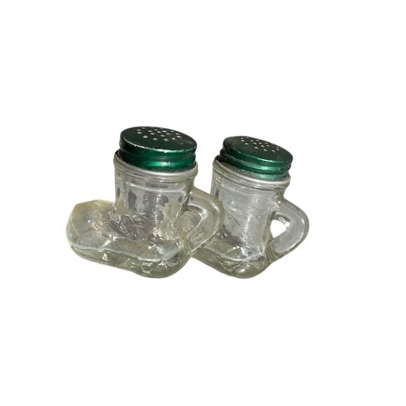 Vintage 1950s Clear Glass Santas Boots Salt & Pepper Shaker Set - Picture 1 of 3